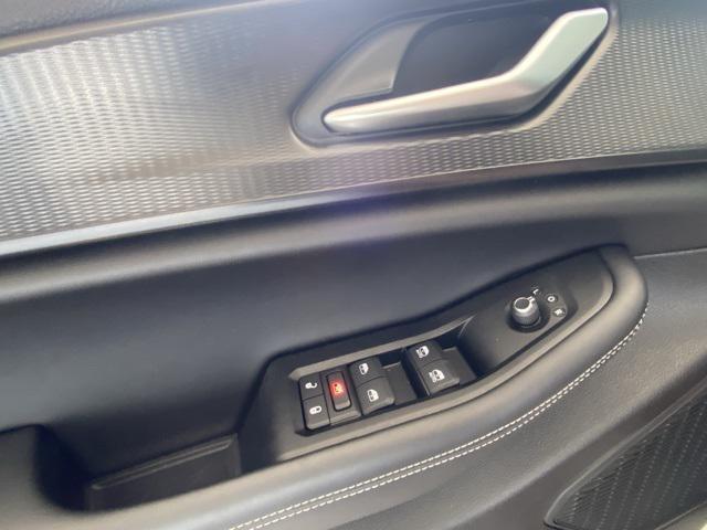 used 2025 Jeep Grand Cherokee L car, priced at $39,700