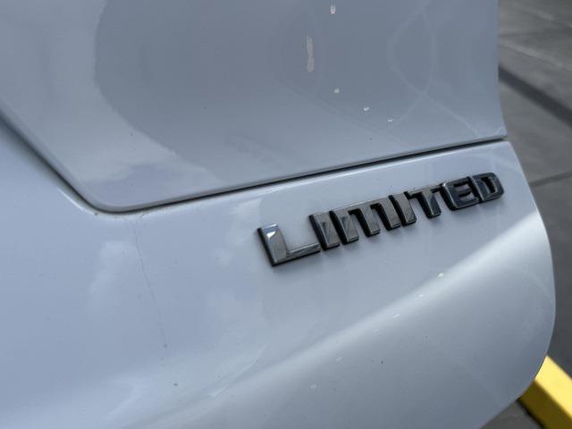 used 2022 Jeep Grand Cherokee L car, priced at $26,424