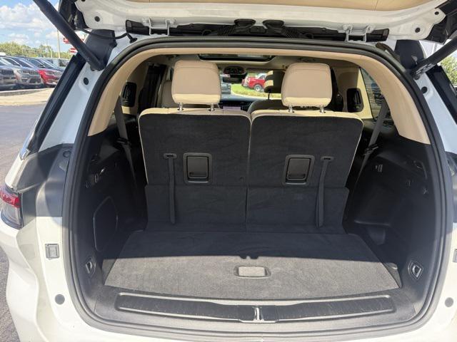 used 2022 Jeep Grand Cherokee L car, priced at $25,156