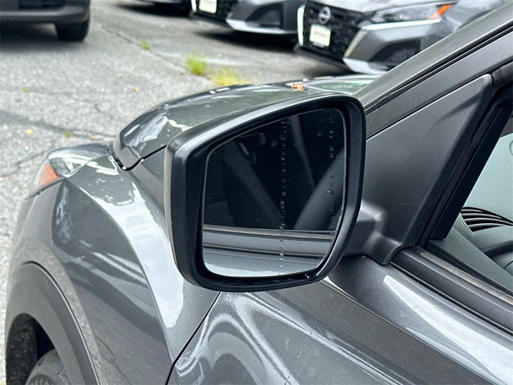new 2025 Nissan Kicks car, priced at $21,757