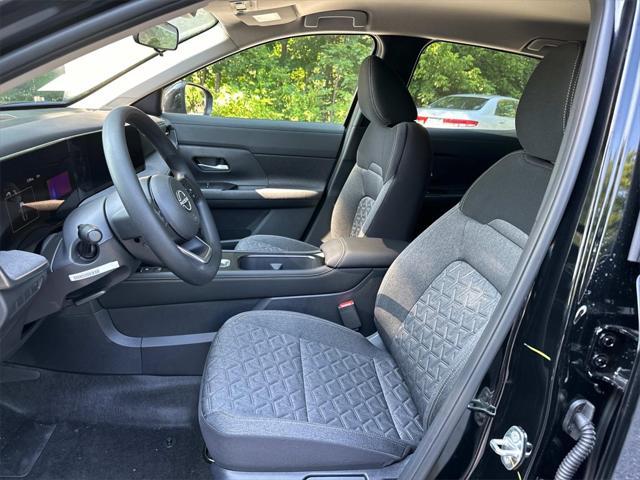 new 2025 Nissan Kicks car, priced at $25,355