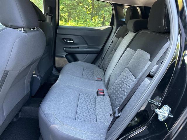 new 2025 Nissan Kicks car, priced at $25,355