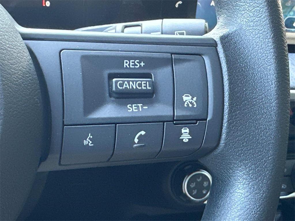 new 2025 Nissan Kicks car, priced at $24,555