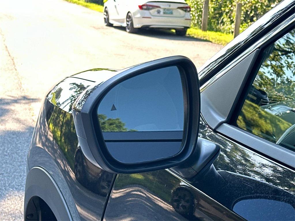 new 2025 Nissan Kicks car, priced at $24,555
