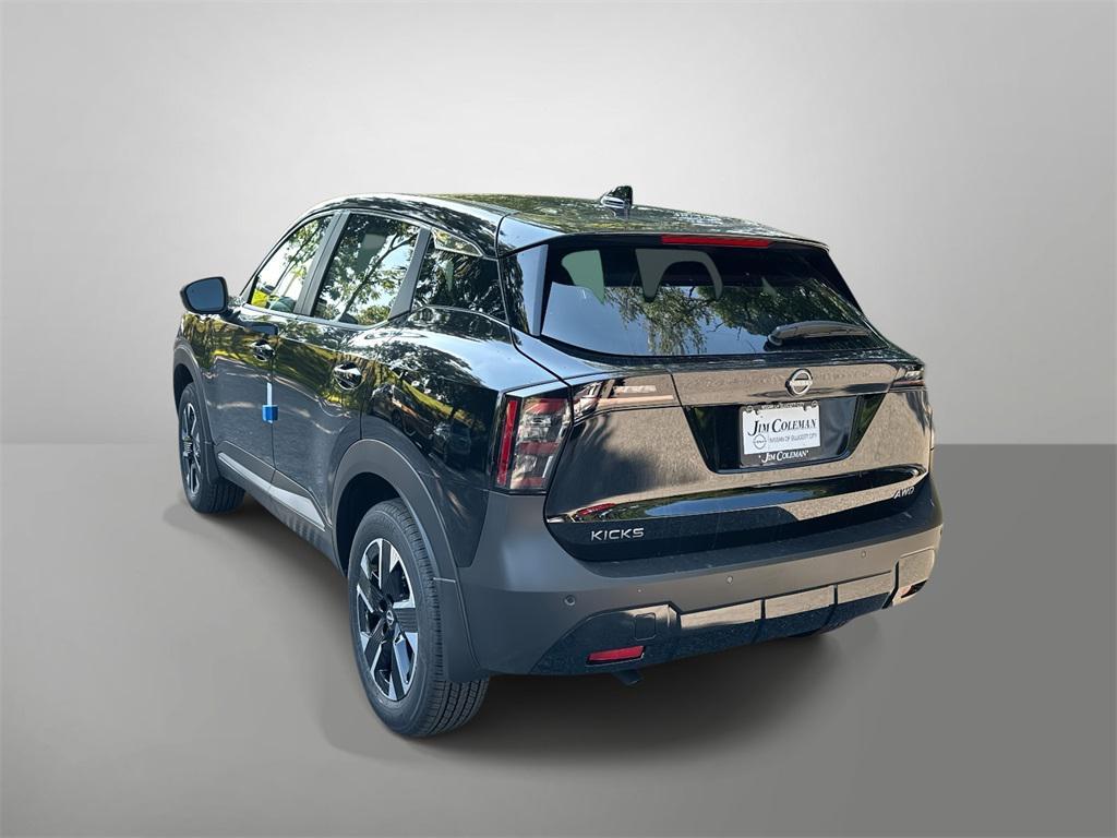 new 2025 Nissan Kicks car, priced at $24,555