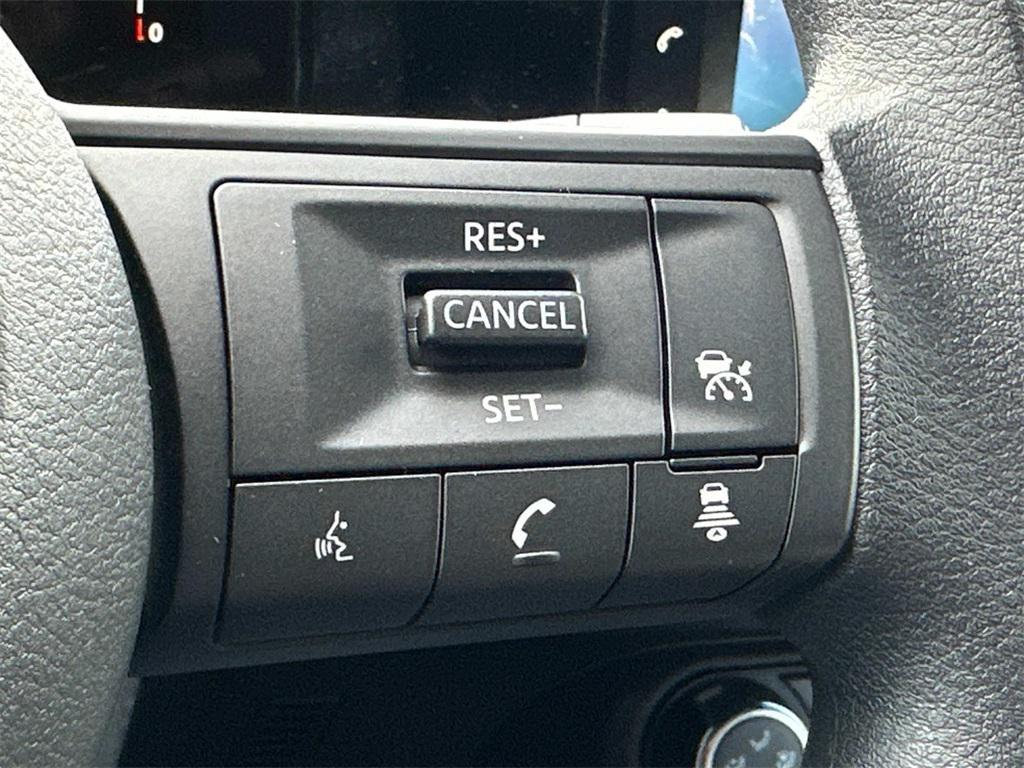 new 2025 Nissan Kicks car, priced at $24,717