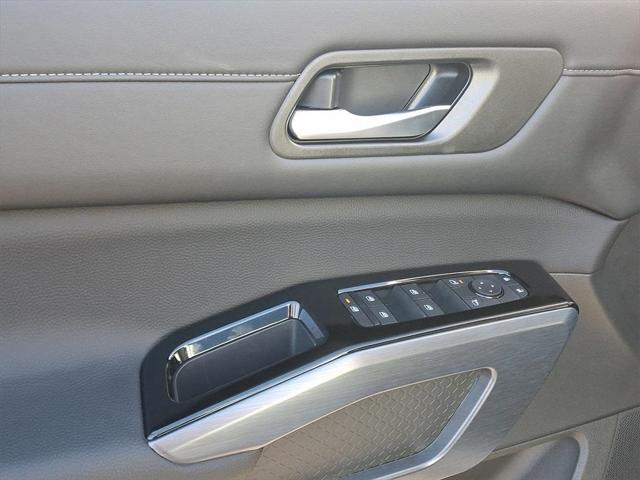 new 2025 Nissan Pathfinder car, priced at $43,766