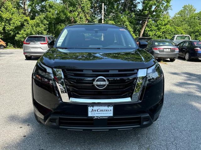 new 2025 Nissan Pathfinder car, priced at $36,983