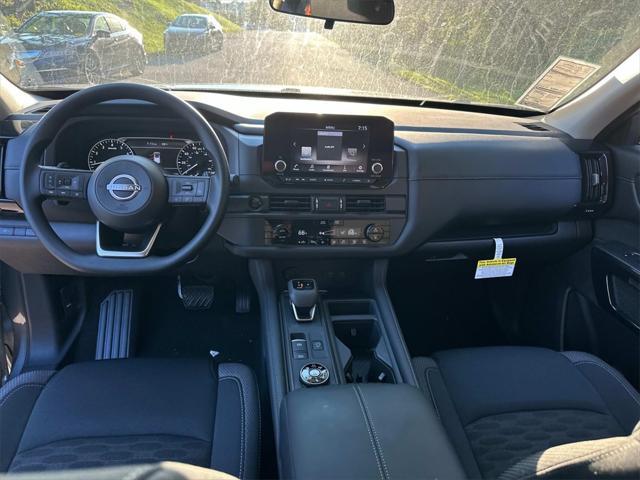 new 2025 Nissan Pathfinder car, priced at $36,983