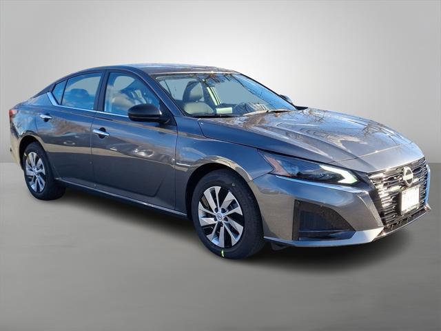 new 2025 Nissan Altima car, priced at $25,998