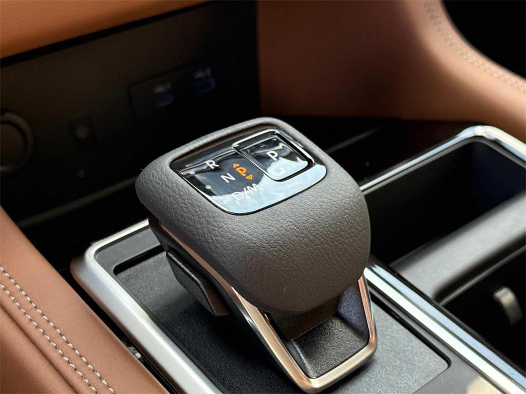new 2025 Nissan Pathfinder car, priced at $49,734