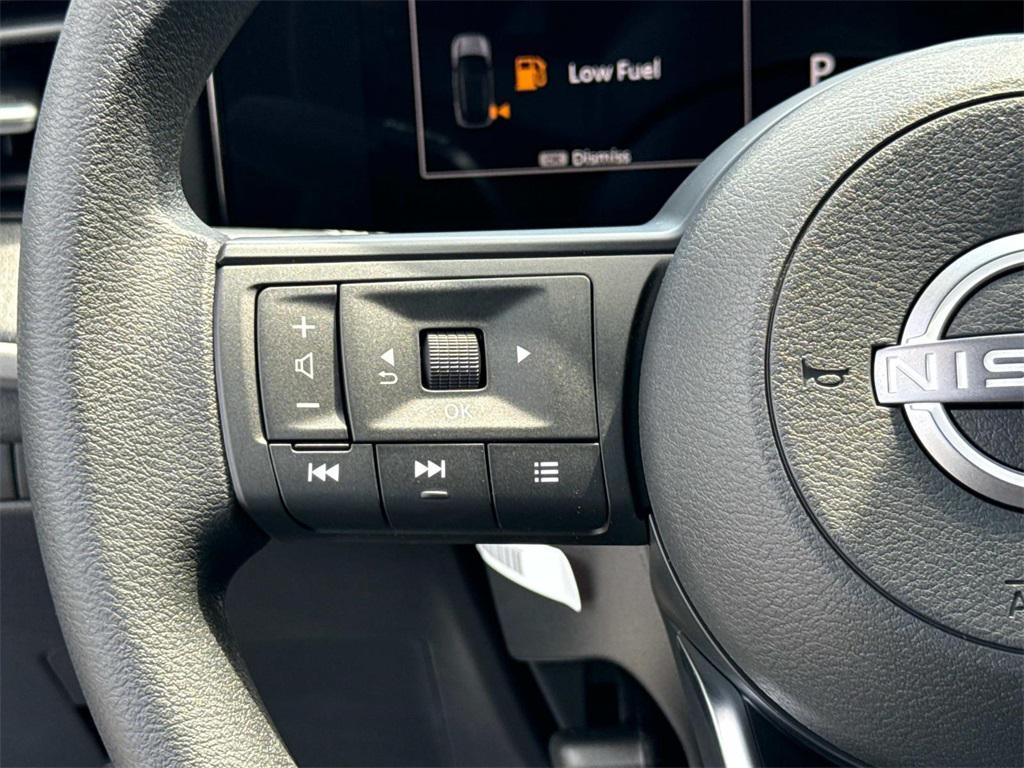 new 2025 Nissan Kicks car, priced at $26,493