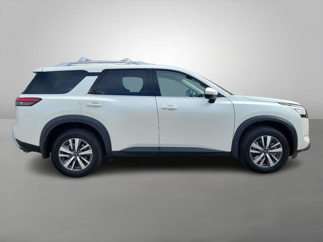 new 2024 Nissan Pathfinder car, priced at $38,987