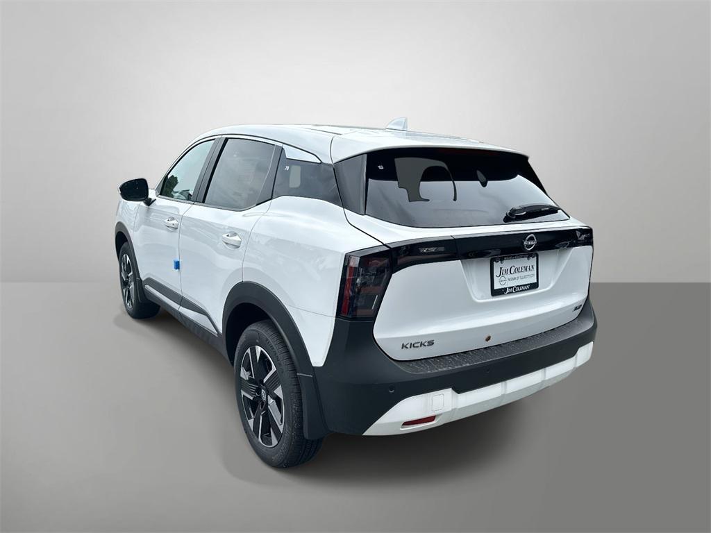 new 2025 Nissan Kicks car, priced at $23,555