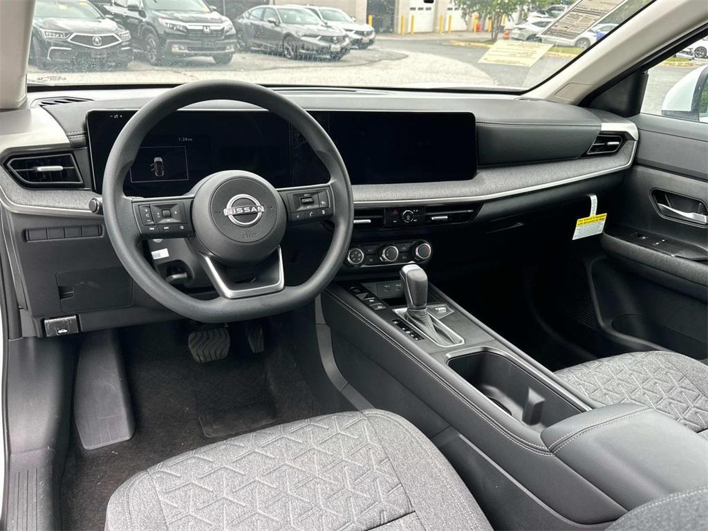 new 2025 Nissan Kicks car, priced at $23,555