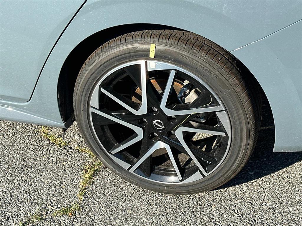 new 2025 Nissan Sentra car, priced at $24,690
