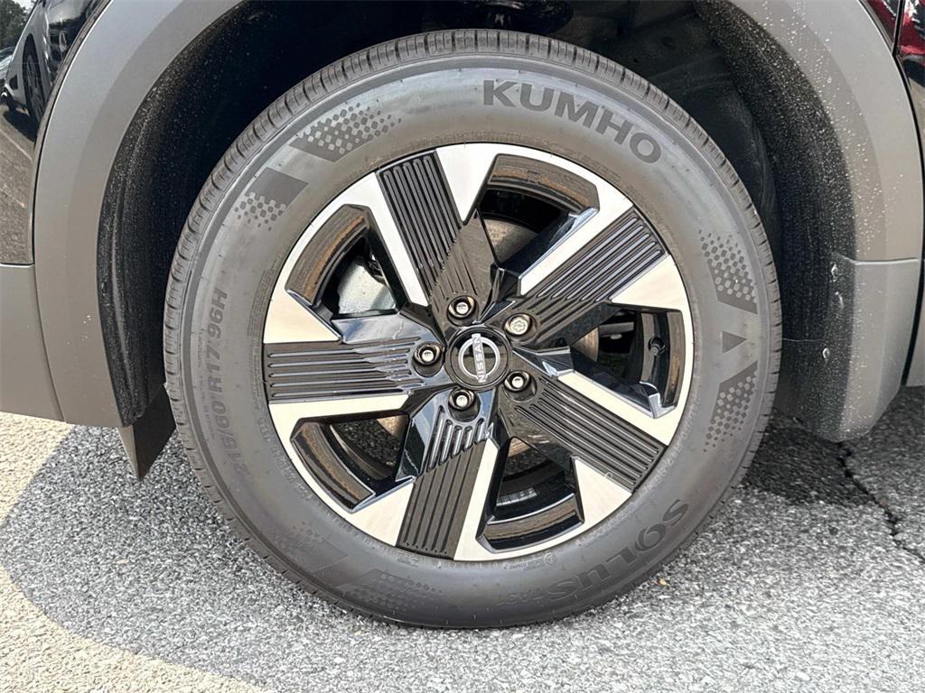 new 2025 Nissan Kicks car, priced at $26,650