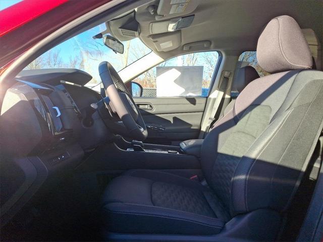 new 2025 Nissan Pathfinder car, priced at $37,618