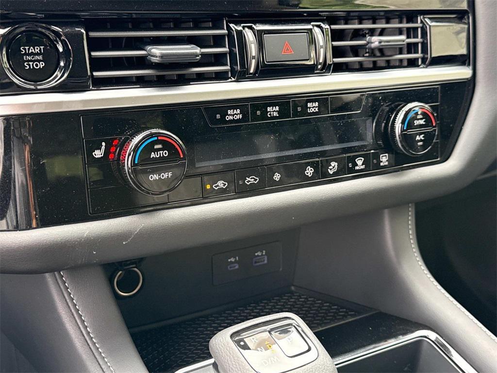 new 2025 Nissan Pathfinder car, priced at $43,775