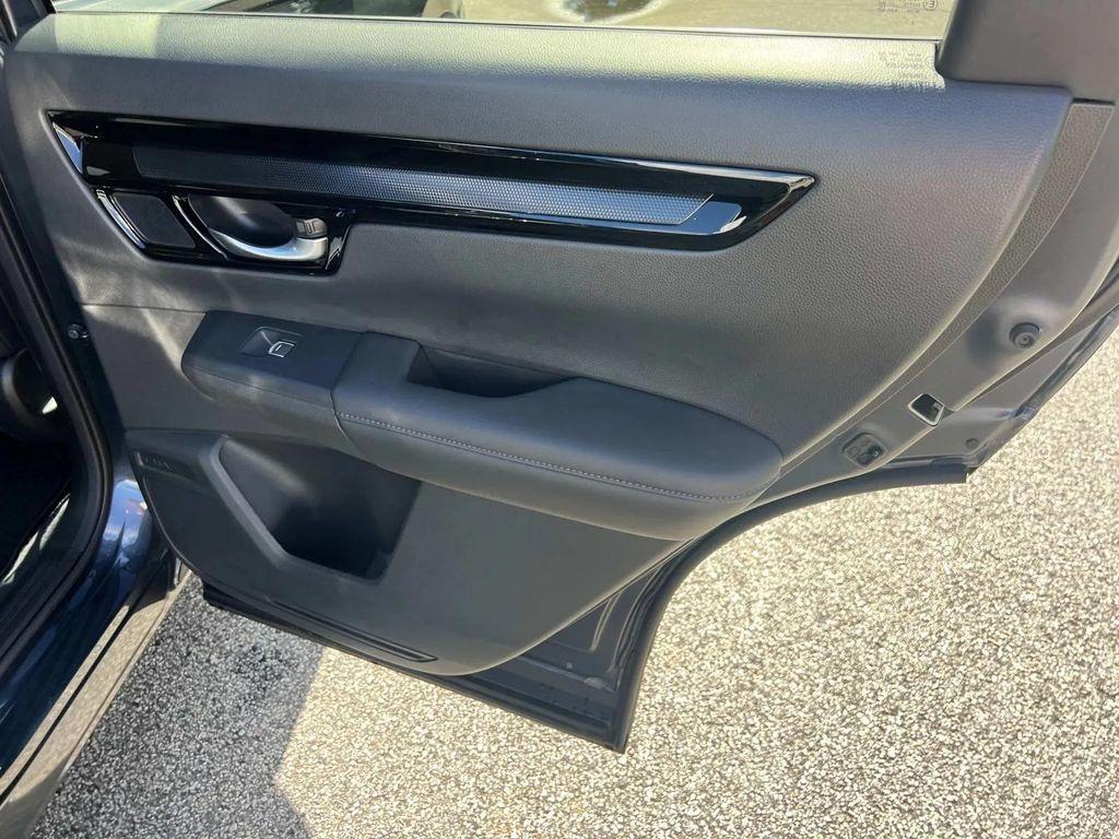 used 2024 Honda CR-V car, priced at $33,999