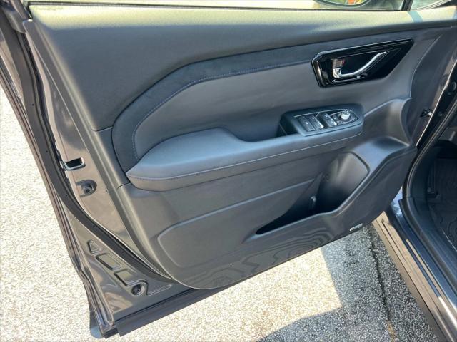 used 2025 Subaru Forester car, priced at $39,992