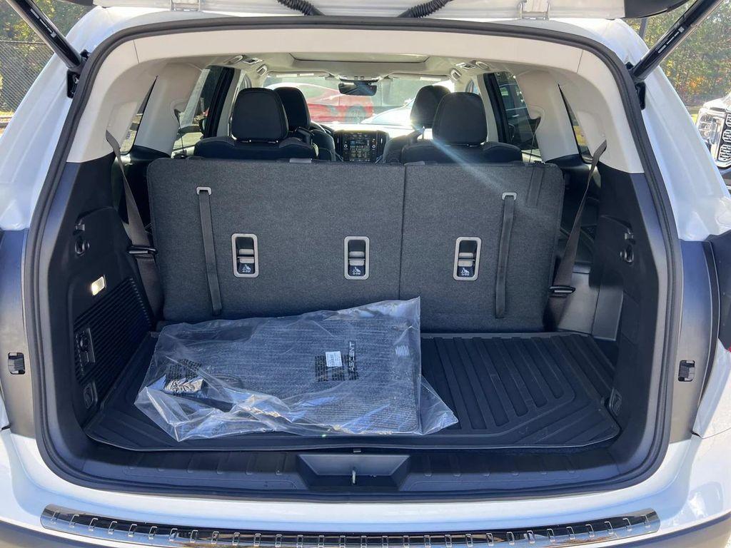 used 2025 Subaru Ascent car, priced at $42,990