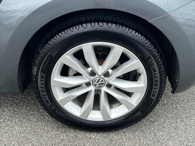 used 2014 Volkswagen Beetle car, priced at $12,444