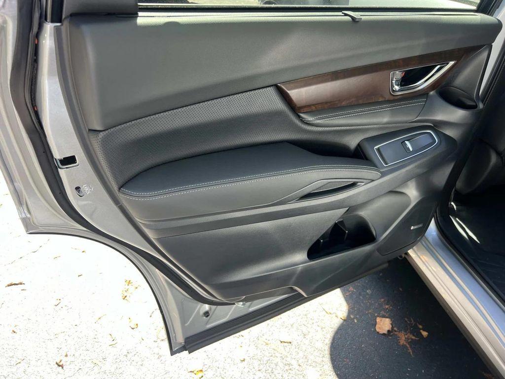 new 2025 Subaru Ascent car, priced at $53,728