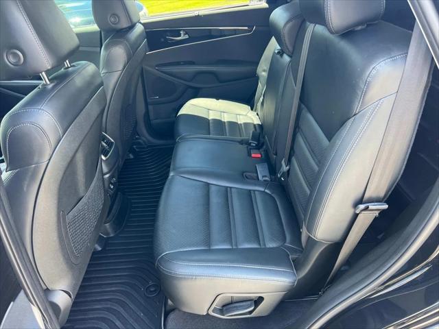 used 2019 Kia Sorento car, priced at $18,777