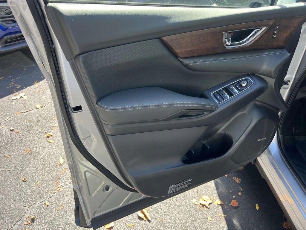 new 2025 Subaru Ascent car, priced at $53,728