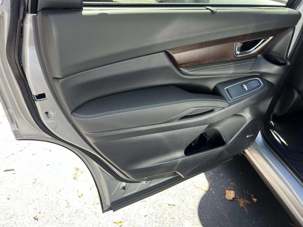 new 2025 Subaru Ascent car, priced at $53,728