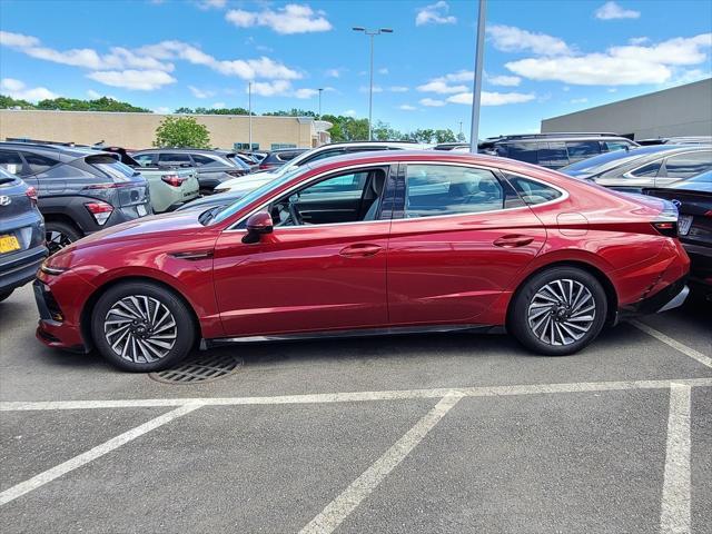 used 2024 Hyundai Sonata Hybrid car, priced at $24,595
