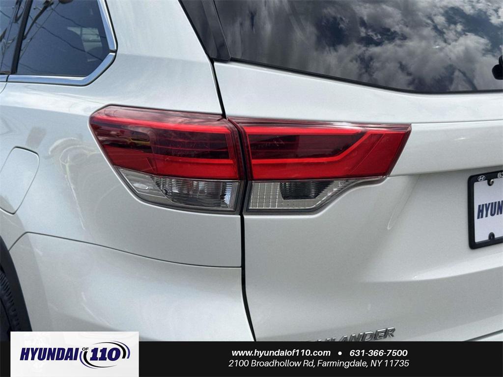 used 2017 Toyota Highlander car, priced at $20,495