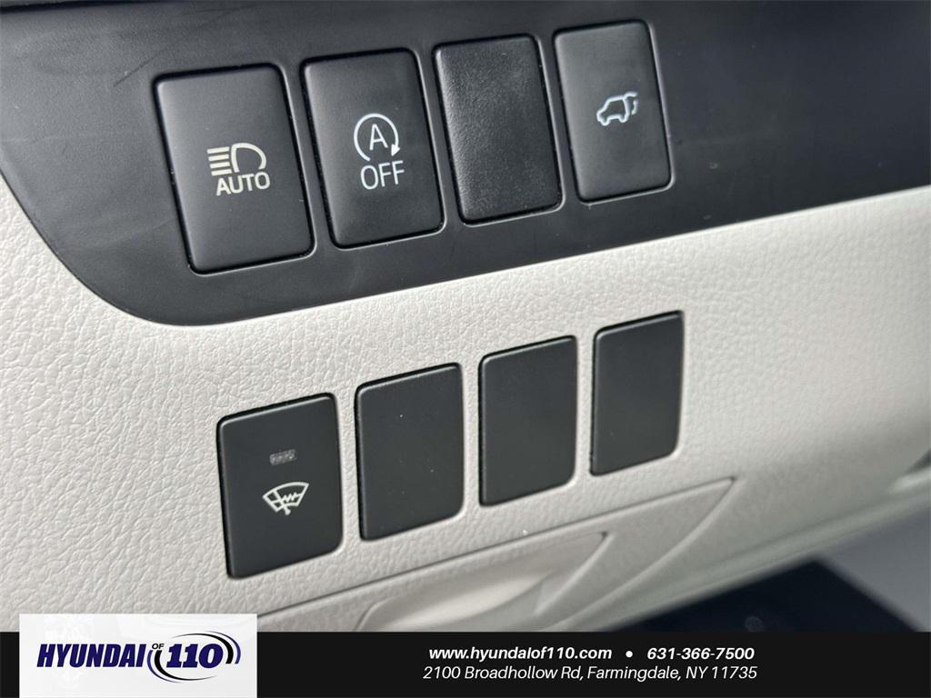 used 2017 Toyota Highlander car, priced at $20,495