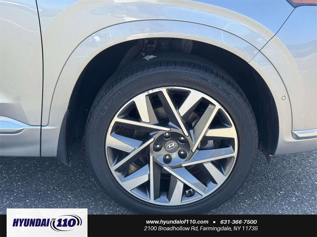 used 2022 Hyundai Santa Fe car, priced at $25,595