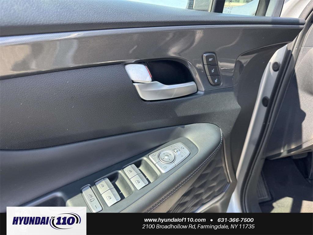 used 2022 Hyundai Santa Fe car, priced at $25,595