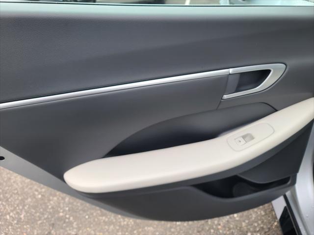 used 2024 Hyundai Sonata Hybrid car, priced at $23,995