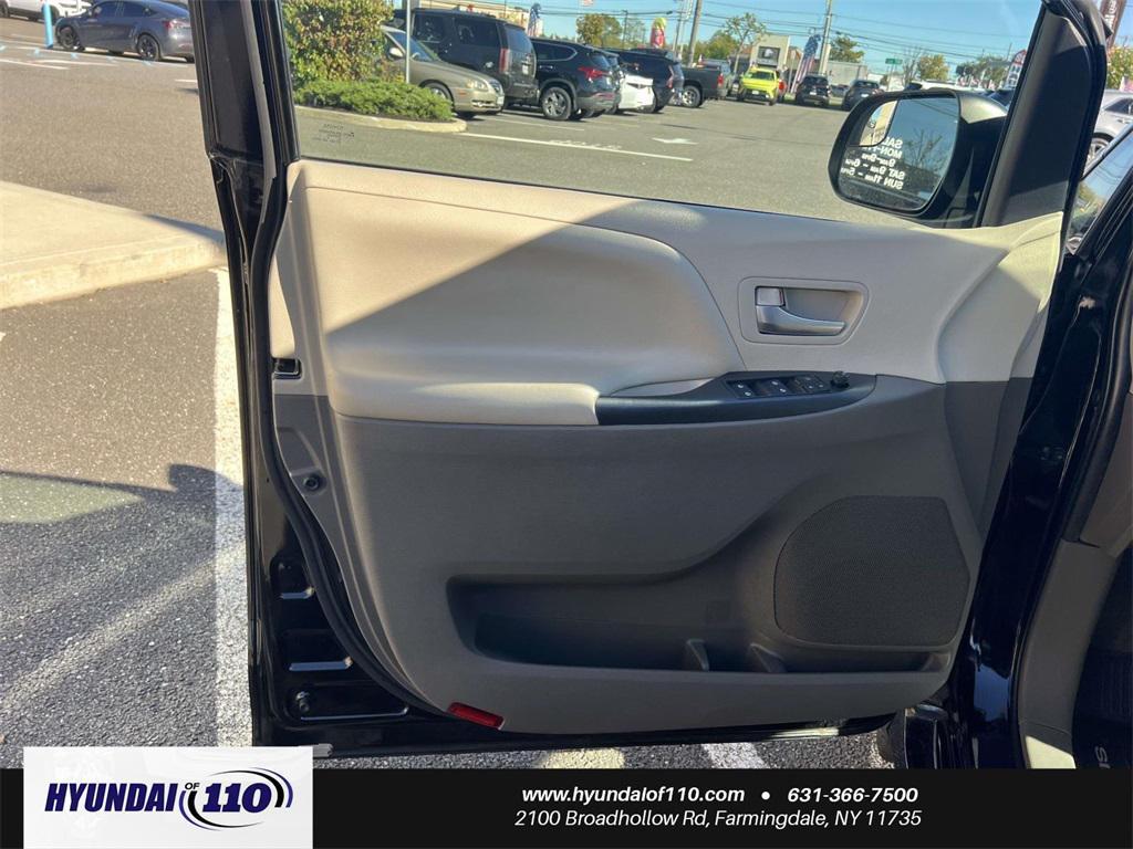 used 2020 Toyota Sienna car, priced at $25,995