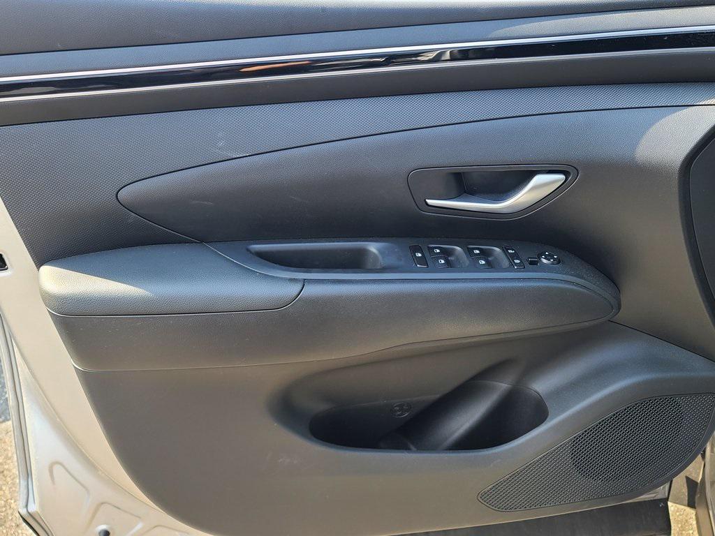 used 2024 Hyundai TUCSON Hybrid car, priced at $27,495