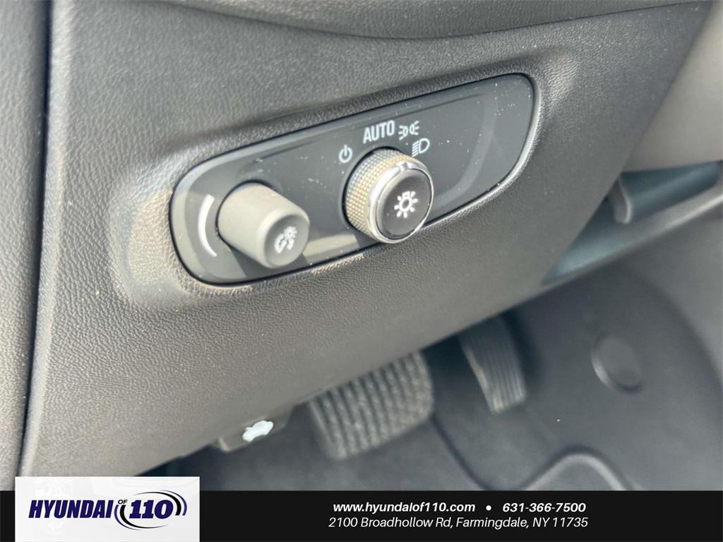 used 2023 Chevrolet Equinox car, priced at $19,995