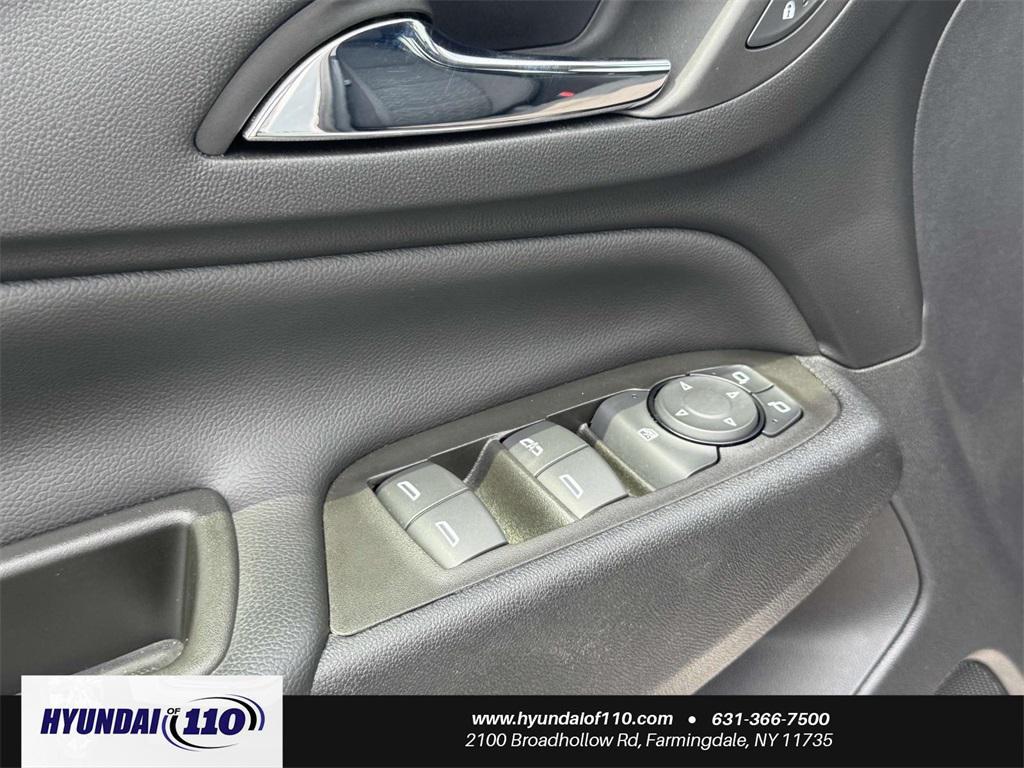 used 2023 Chevrolet Equinox car, priced at $19,995