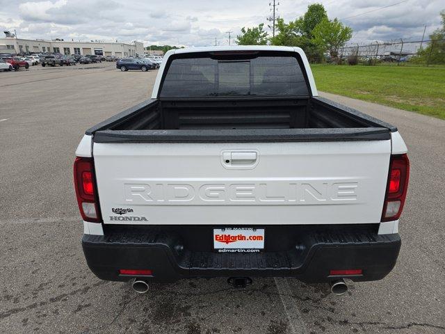 new 2025 Honda Ridgeline car, priced at $42,385