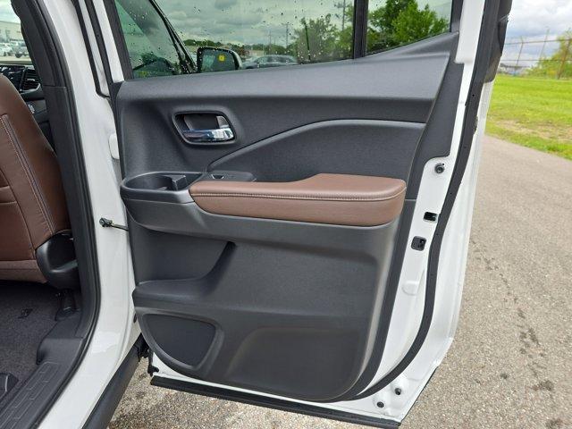 new 2025 Honda Ridgeline car, priced at $42,385