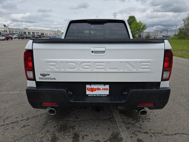 new 2025 Honda Ridgeline car, priced at $42,385