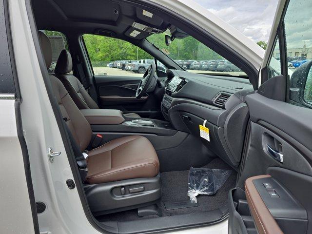 new 2025 Honda Ridgeline car, priced at $42,385