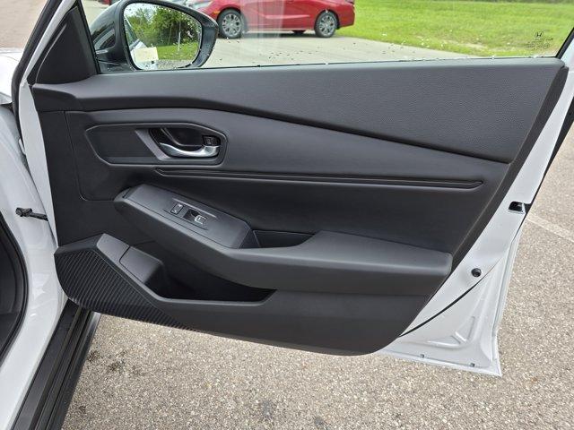new 2025 Honda Accord car, priced at $30,965