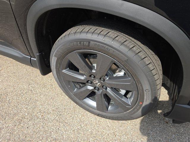 new 2025 Honda Pilot car, priced at $41,995