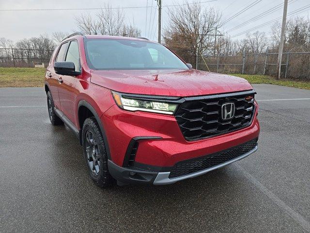 new 2025 Honda Pilot car, priced at $48,950