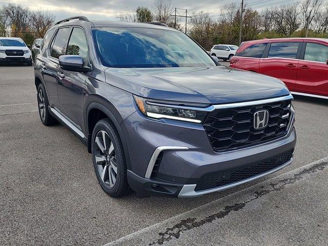 new 2025 Honda Pilot car, priced at $48,685