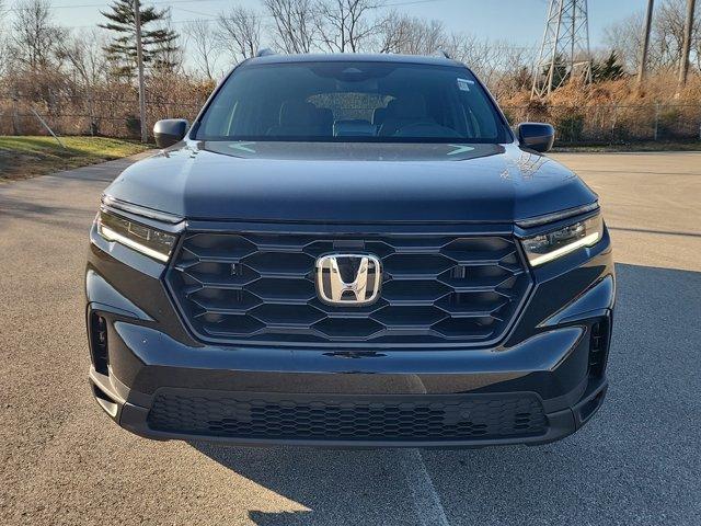 new 2025 Honda Pilot car, priced at $42,295